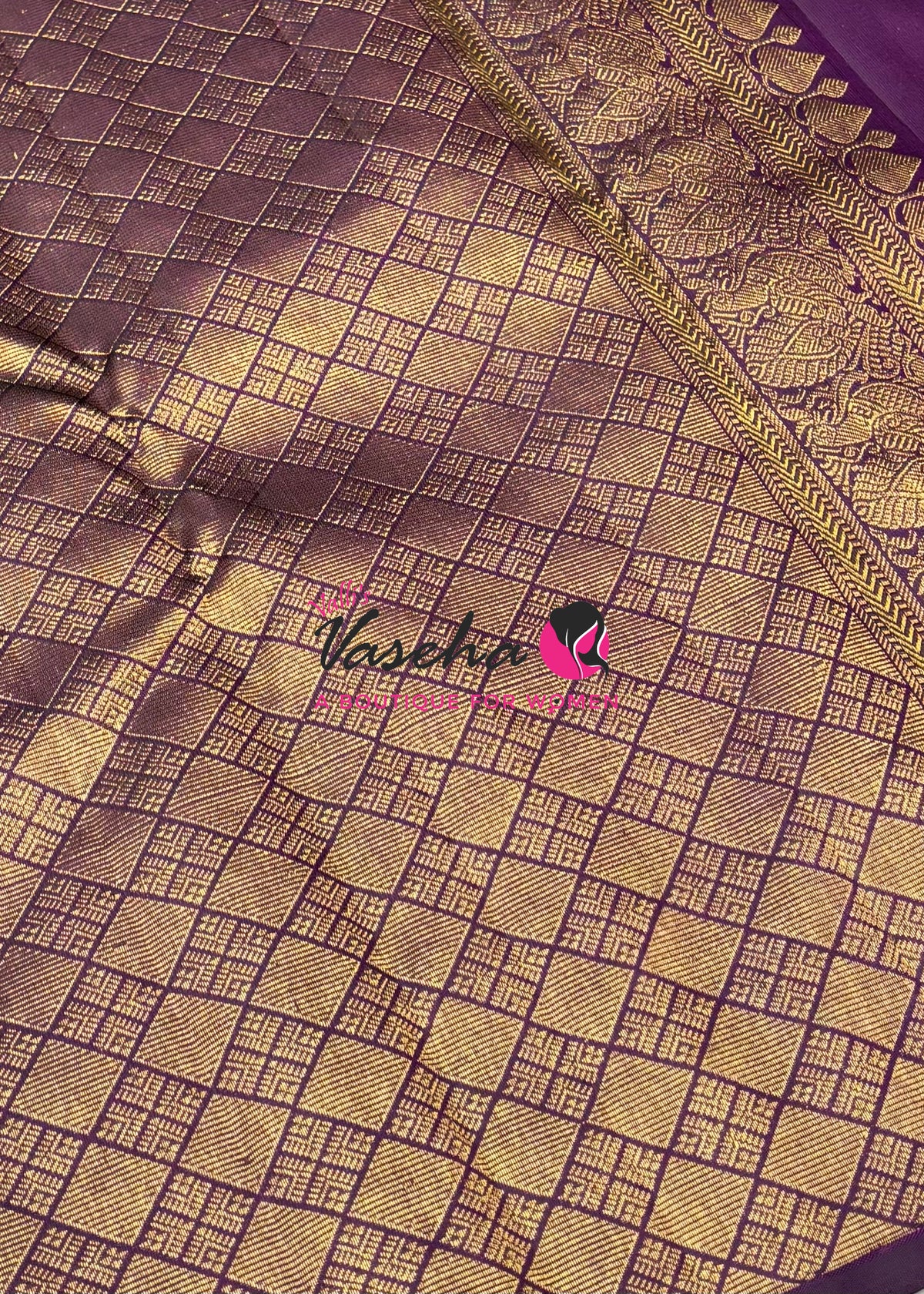 Pure Kanchipuram Silk Saree - Borderless - Lemon Green with Purple - VVPS043