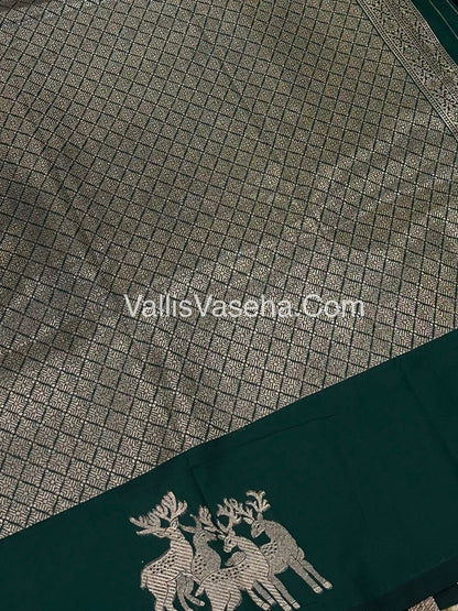 Semi Soft Silk - Deer Butta Border - Green Shade -VVSSS017