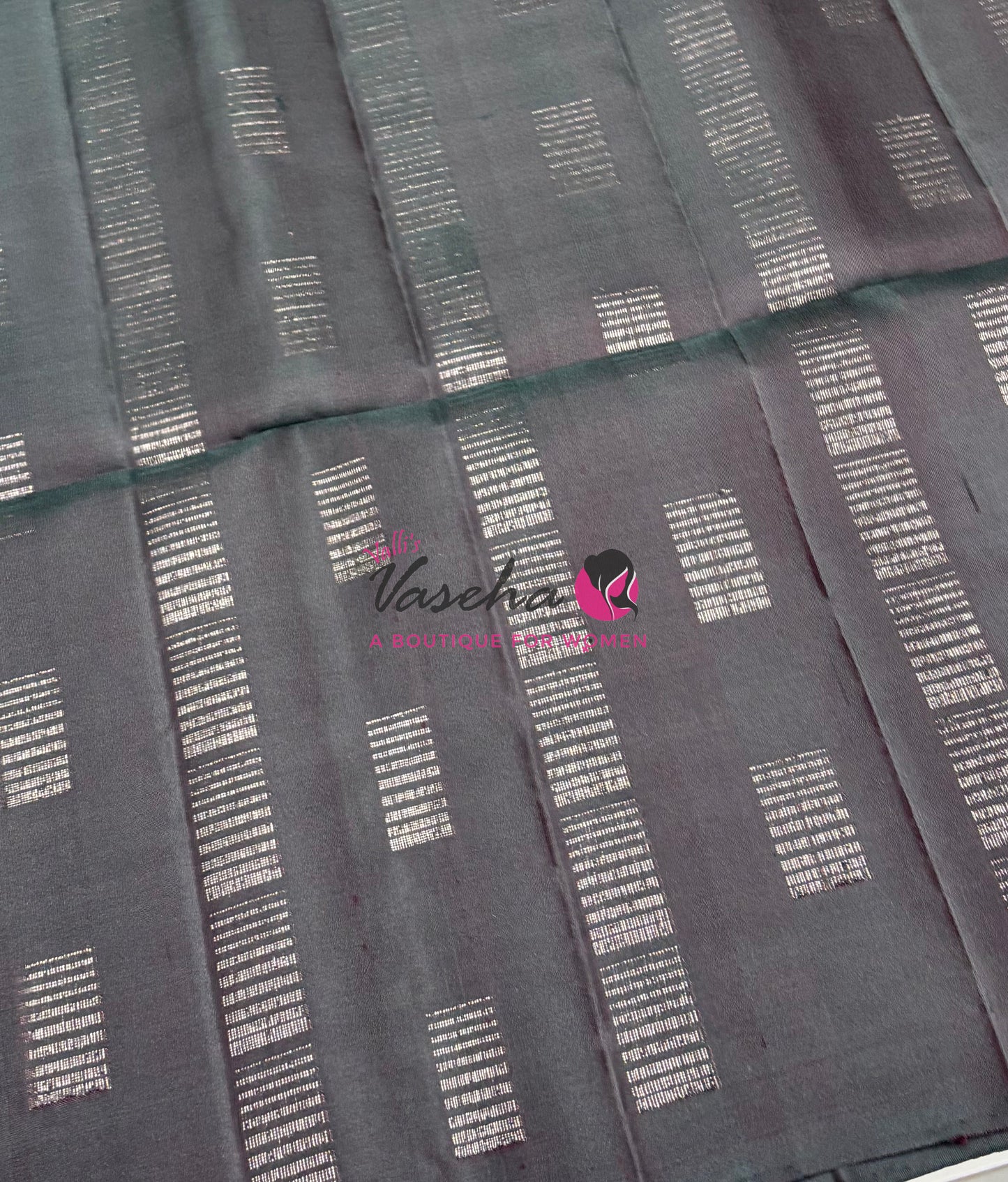 Pure Soft Silk Saree - Border Less - Light Mandhulir Mixed Dark Green Shade - VVPSS079
