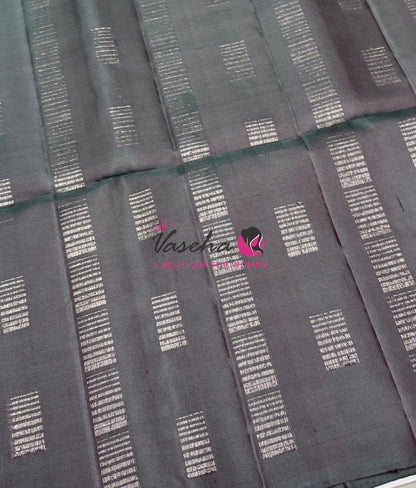 Pure Soft Silk Saree - Border Less - Light Mandhulir Mixed Dark Green Shade - VVPSS079