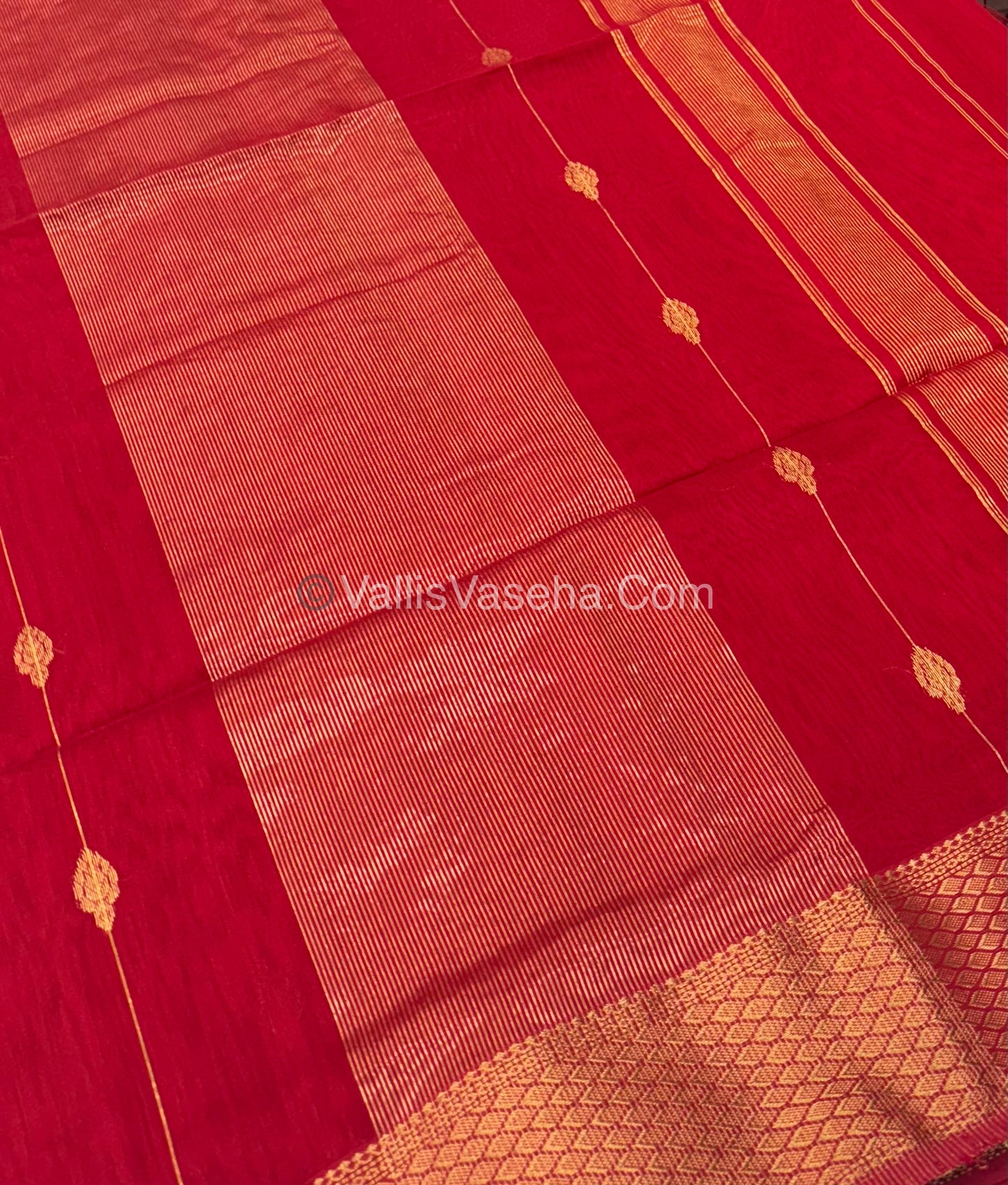 Pure Maheshwari Silk Cotton Saree - Red Color - VVMSC005