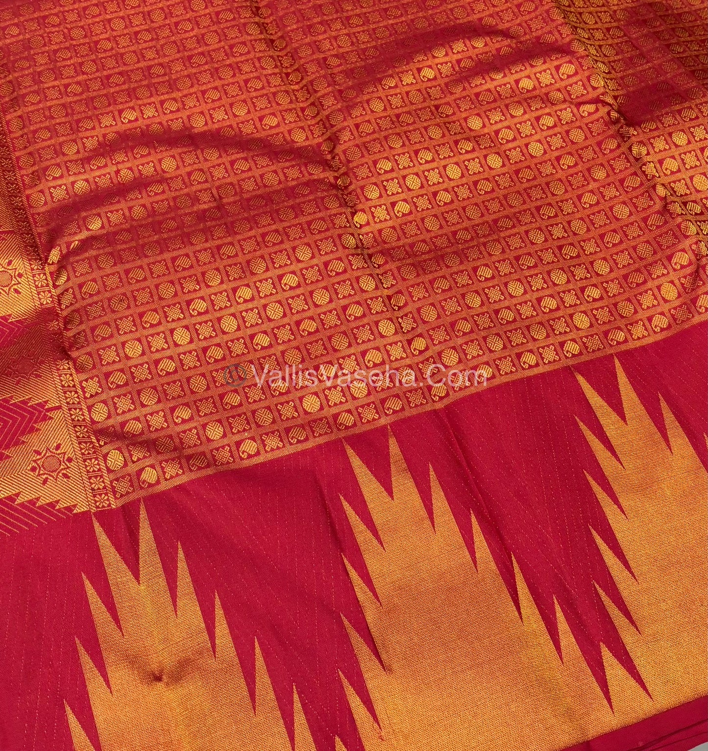 Pure Vintage Kanchipuram Silk Saree - Red Shade - VVPS019
