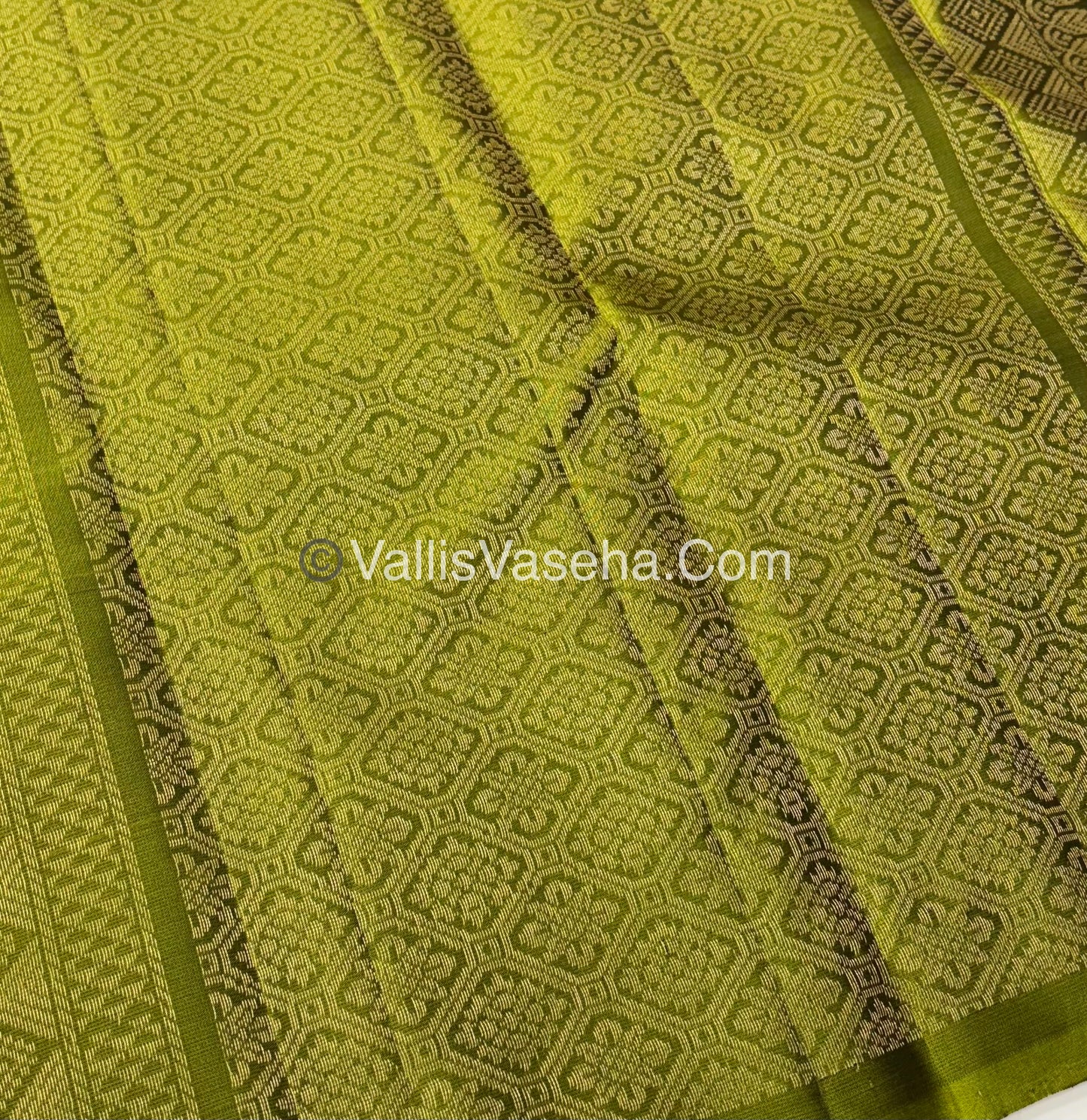 Half Mix - Pure Soft Silk Saree - VVPSS054