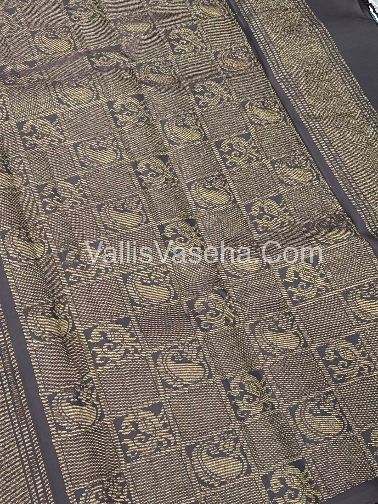 Half Mix - Pure Soft Silk Saree - VVPSS075