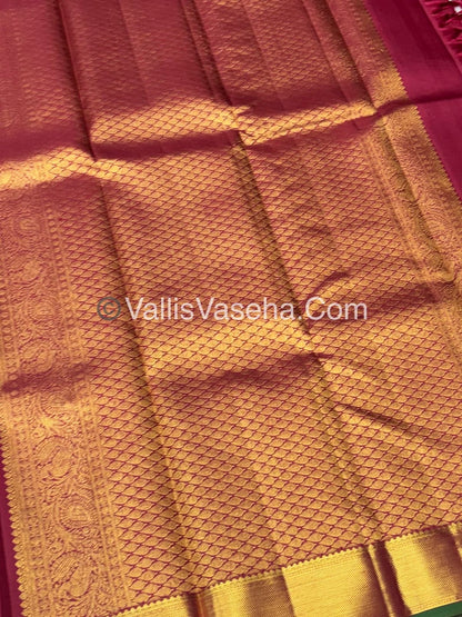 Pure Kanchipuram Silk Saree - Maroon & Green Combo - VVPS025