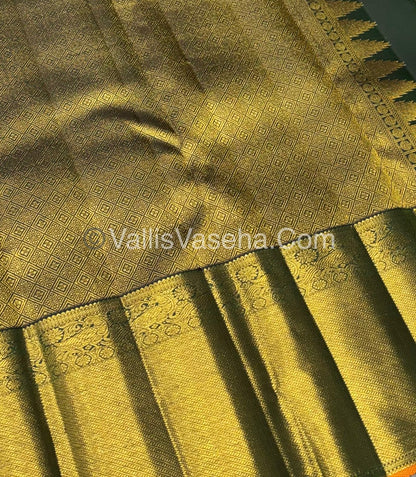 Pure Bridal Korvai Kanchipuram Silk Saree - Cream Gold & Green Combo - VVPS052