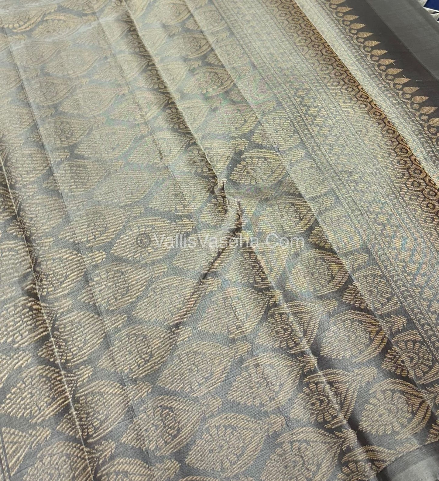 Half Mix - Pure Soft Silk Saree - VVPSS044
