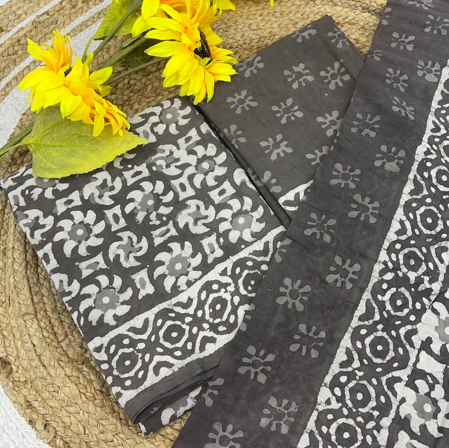 Pure Mul Mul Cotton - Bagru/ Dabu Print - VVUSM002