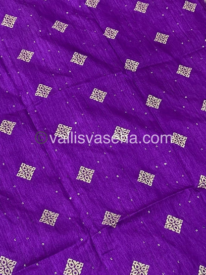 Banarasi - Premium Viscose Georgette Saree - VVPVG002
