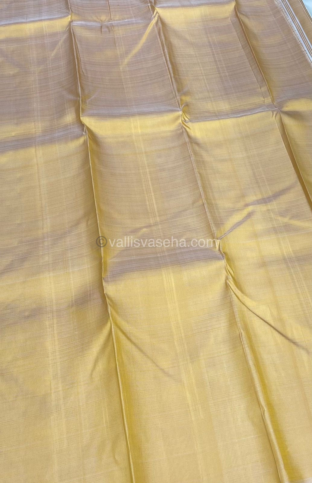 Pure Kanchipuram Silk Saree - Thalampoo - Cream with very light Yellow( Santhanam Shade)- VVPS003