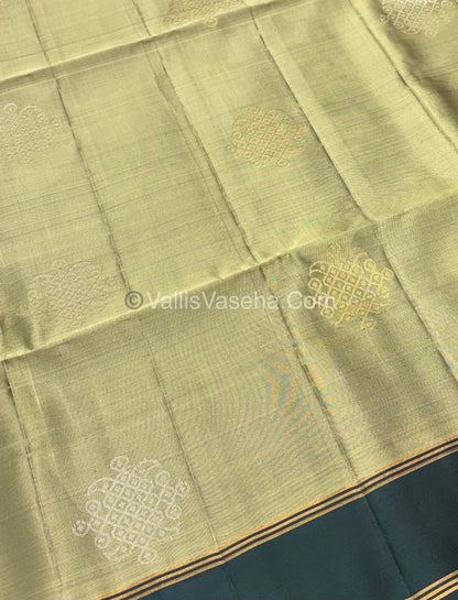 Pure Soft Silk Saree (1.75 Warp)- Kolam Design - Shade Of  Green & Green Shade - VVPSS074