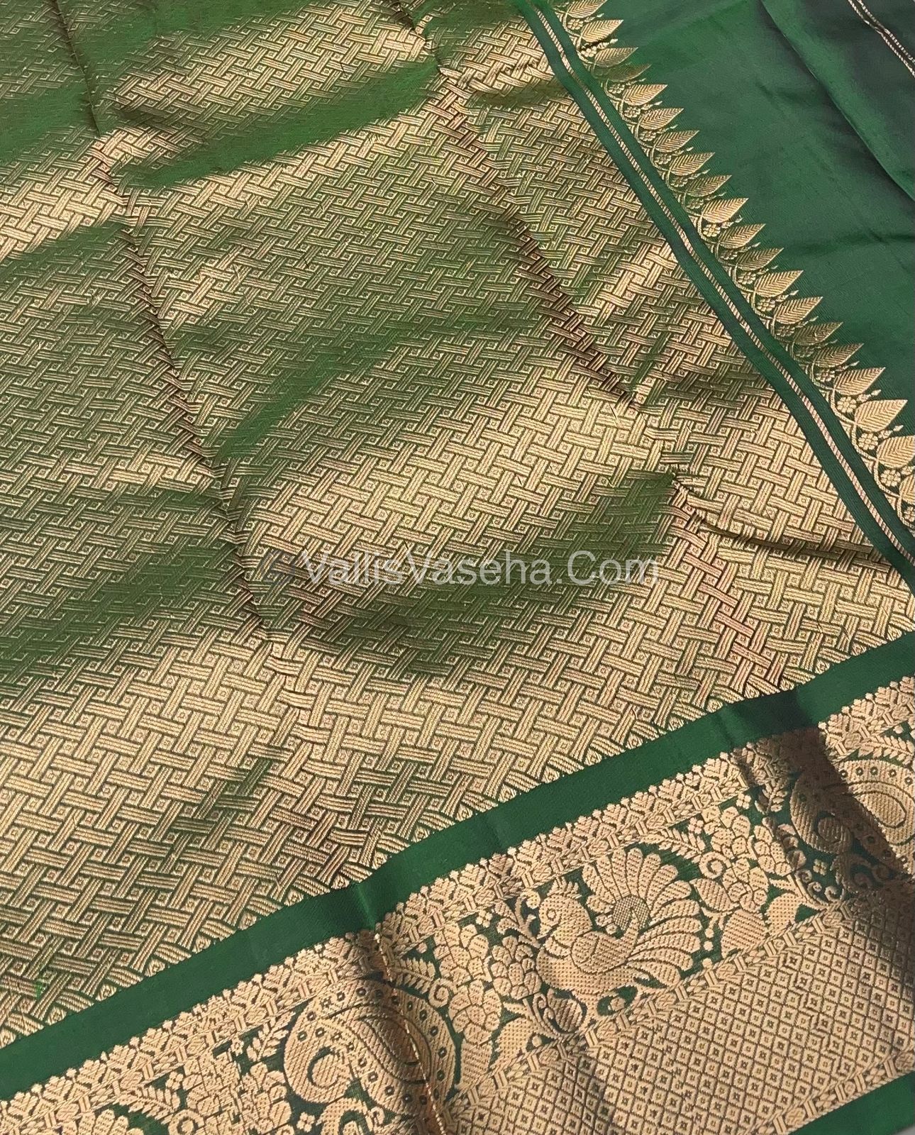Half Mix - Pure Soft Silk Saree - Onion Pink & Green Shade - VVPSS031