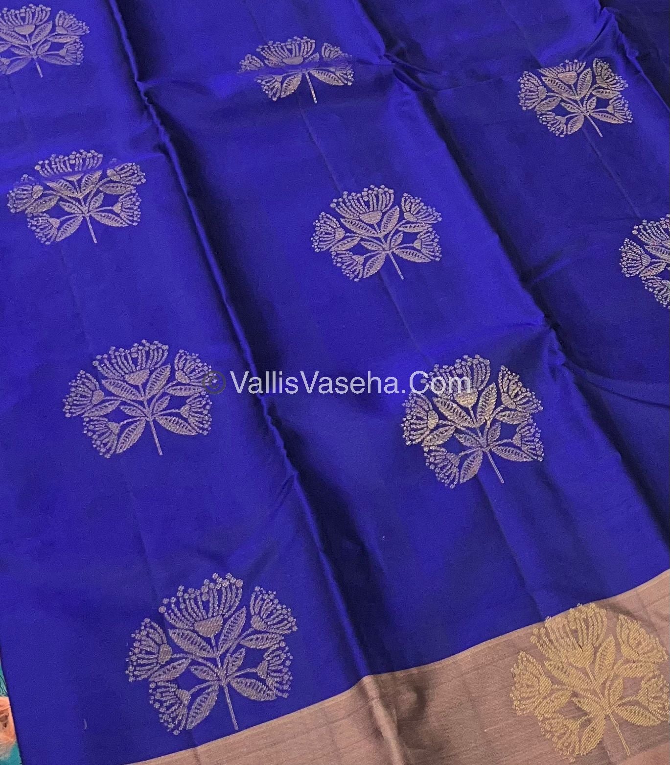Half Mix - Pure Soft Silk Saree - VVPSS040