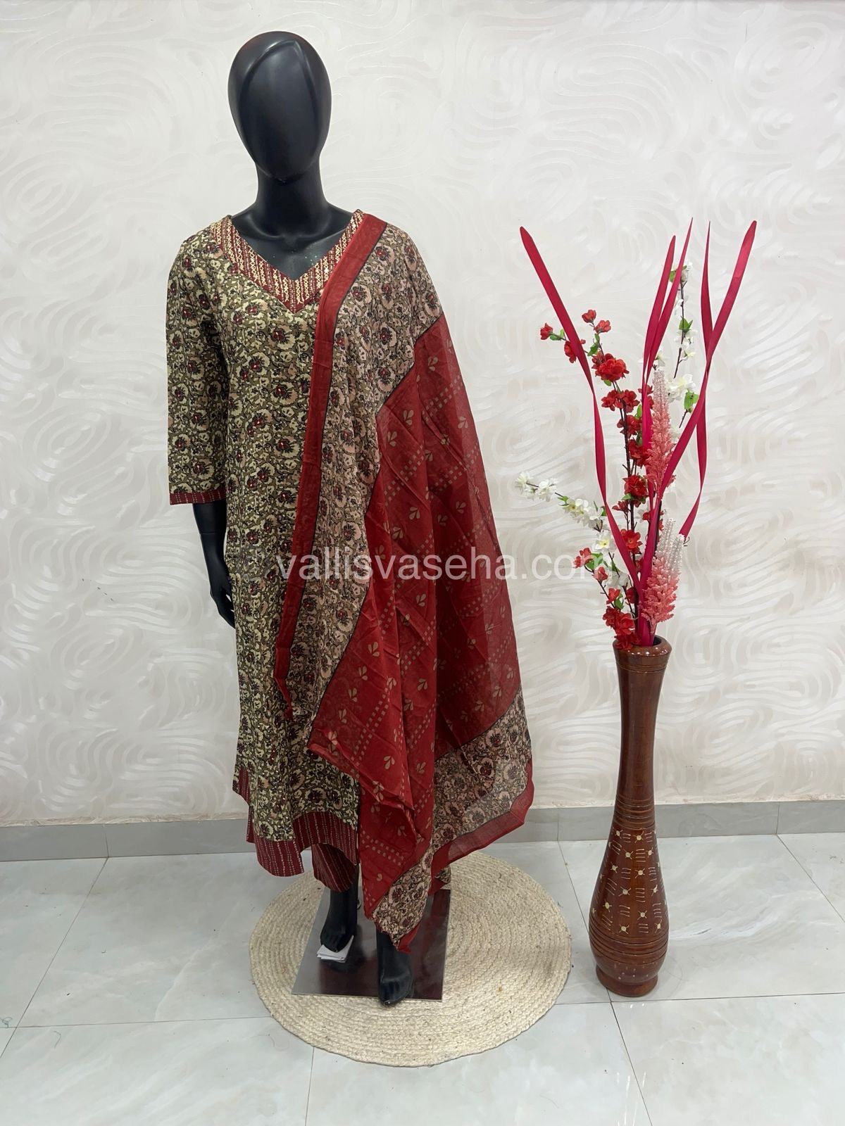 Ready Made - Anarkali - Salwar, Kameez & Duppatta(3pc)- Printed Cotton - VVAS004