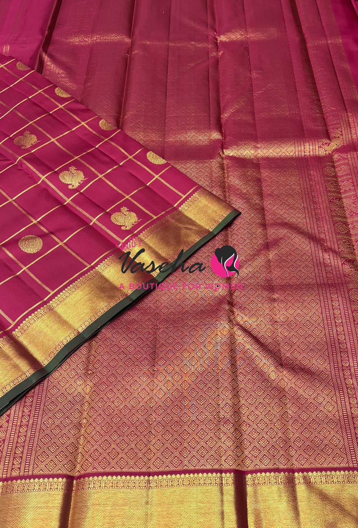 Pure Kanchipuram Silk Saree - Maroon Shade  - VVPS027