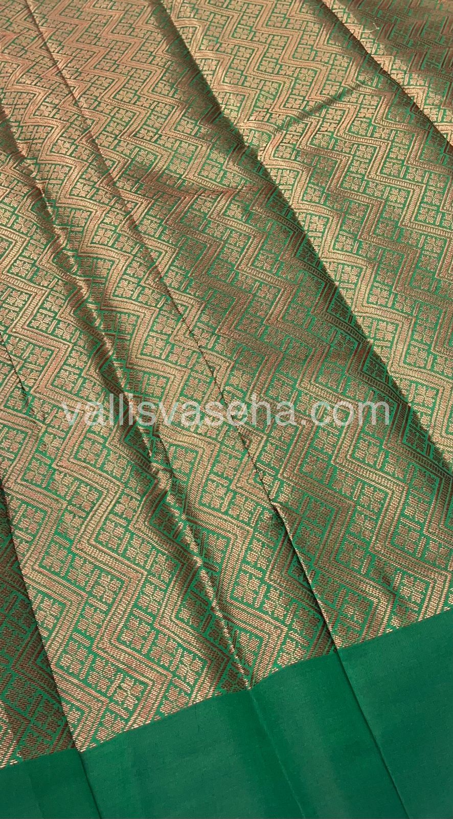 Banarasi - Copper Zari Saree - VVCZ001