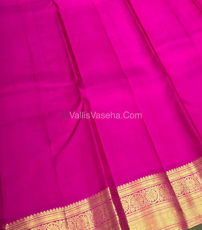 Pure Kanchipuram Silk Saree - Peach with Pink Combo - VVPS011