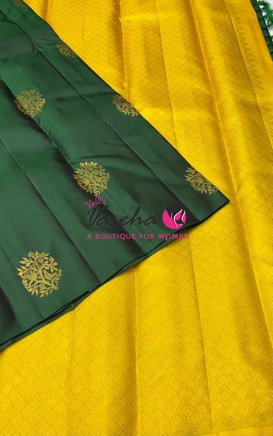 Pure Kanchipuram Silk Saree - Border Less - Green  with Lemon Yellow Combo - VVPS043
