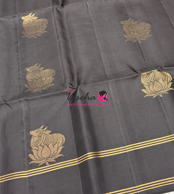 Pure Soft Silk Saree  - Black & Cream Combo - VVPSS161
