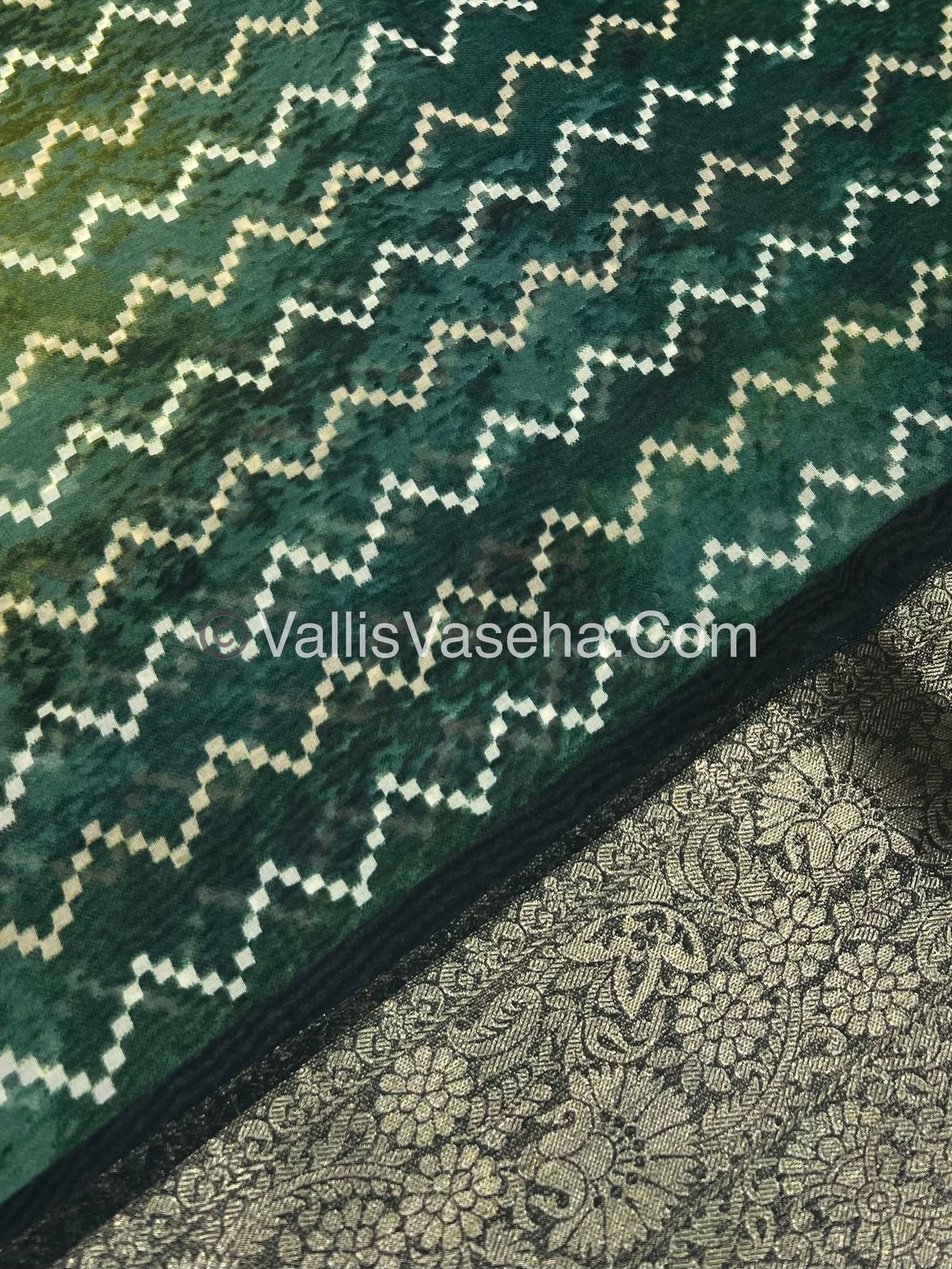 40% less - Offer Saree - Semi Dola Silk Saree - VVDS006