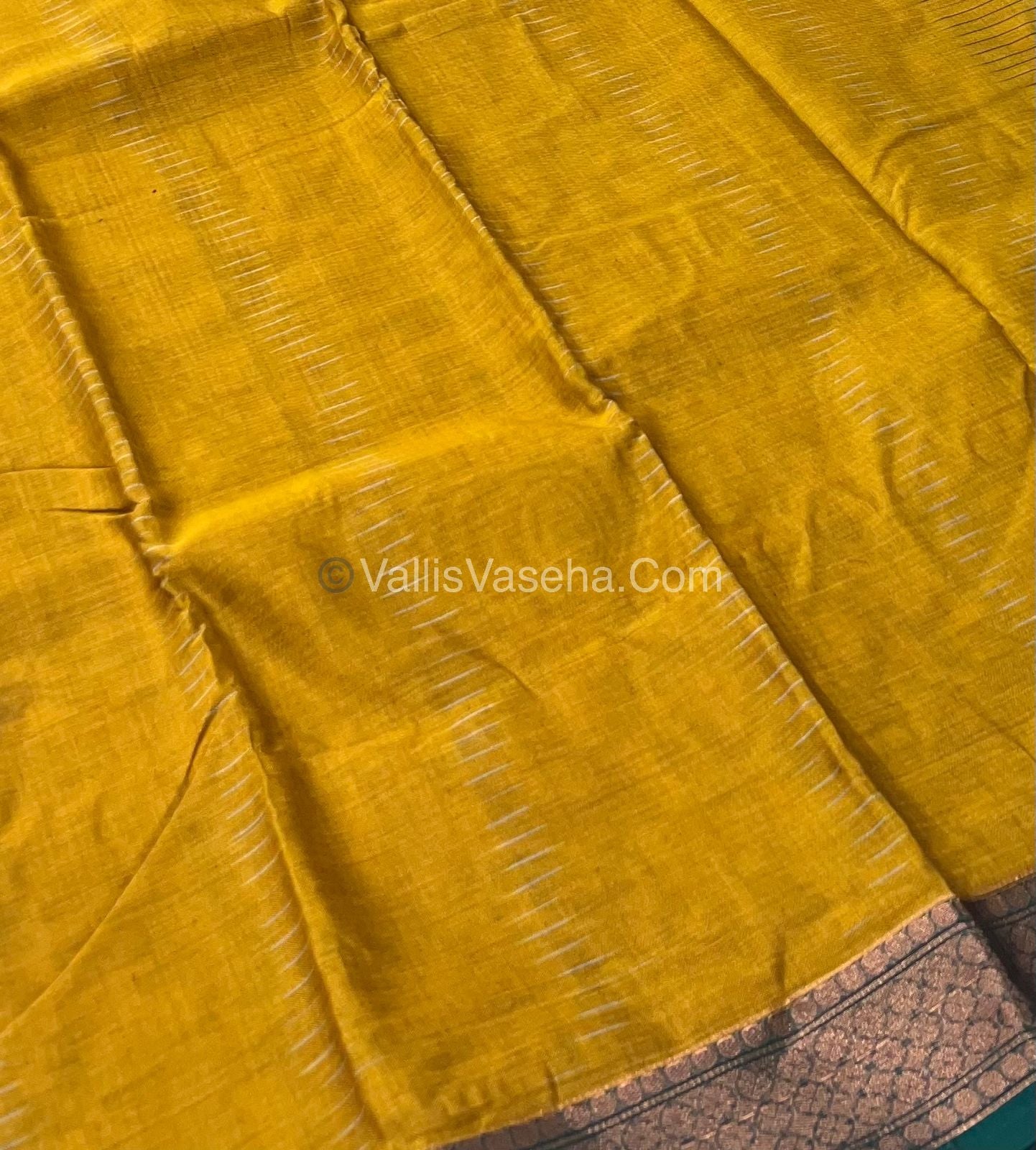 Dhaka Cotton Saree - VVDCS001