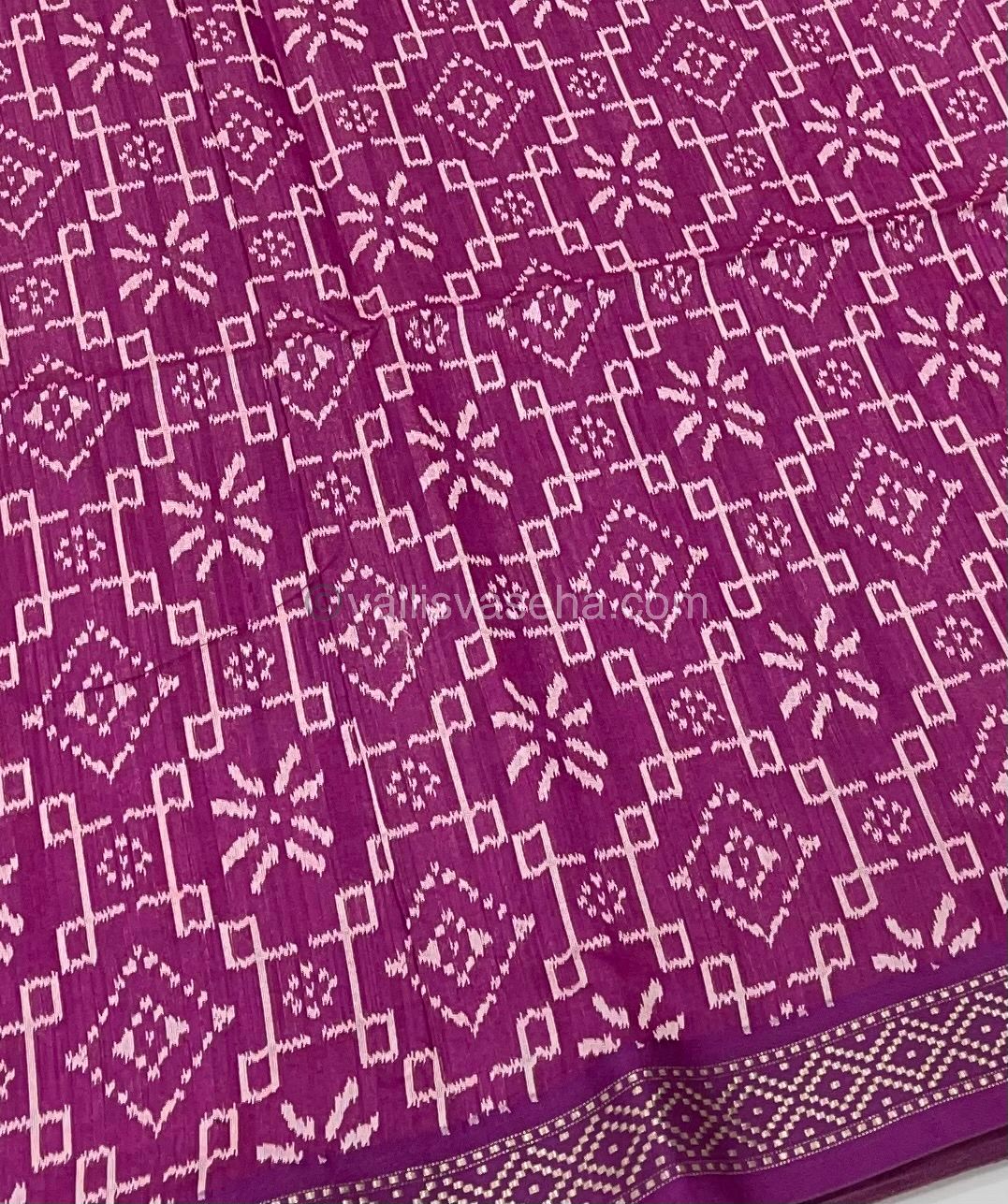 Semi Raw Silk with Zig Zag  Design Weaving - VVRS003