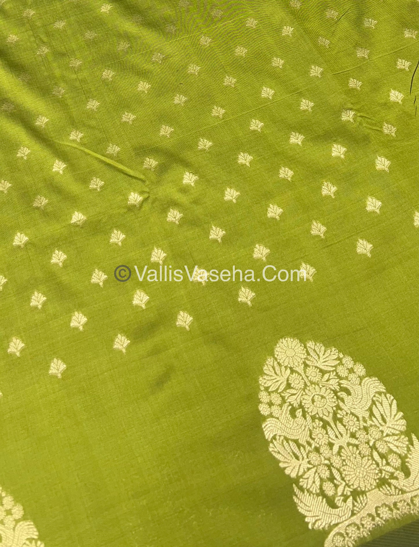 Semi Soft Silk - Tree With Double Birds Butta Border - Green Shade -VVSSS011