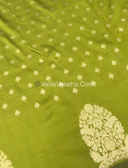 Semi Soft Silk - Tree With Double Birds Butta Border - Green Shade -VVSSS011