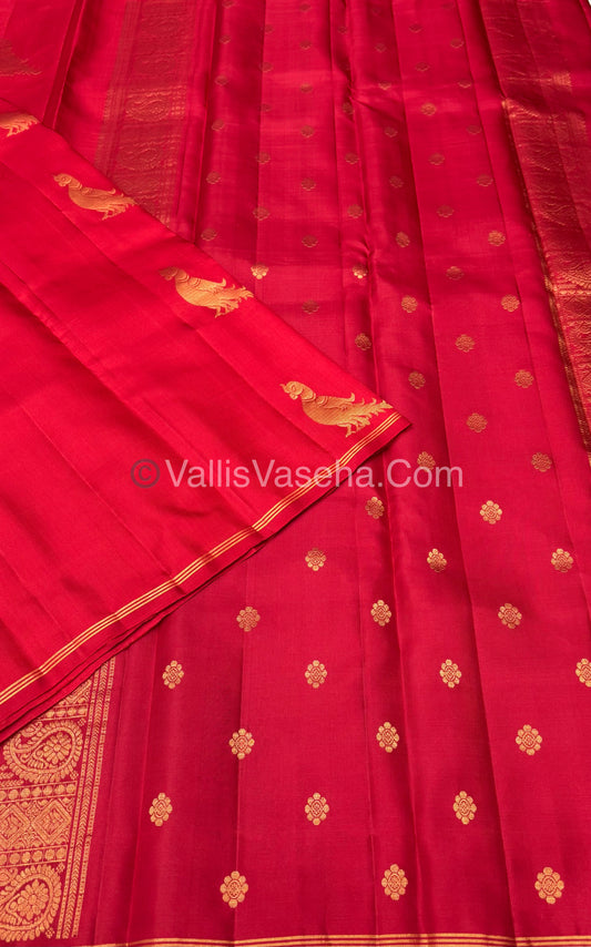Pure Kanchipuram Silk Saree - Red  Shade - VVPS021