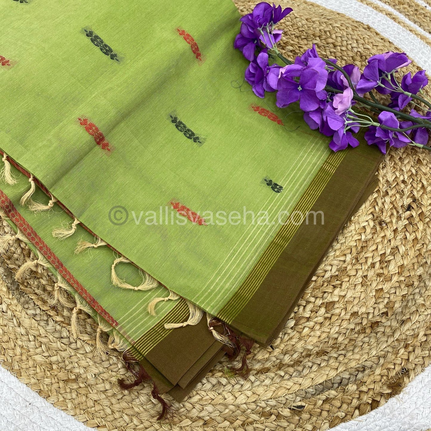 Handloom South Cotton Saree - Green shade - VVSCS001