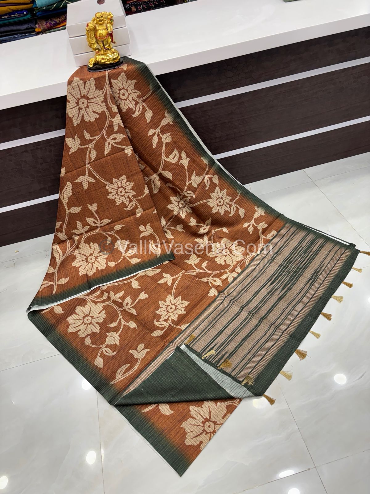 Art Tussar / Art Silk - Orange & Green  Shade - VVATS003