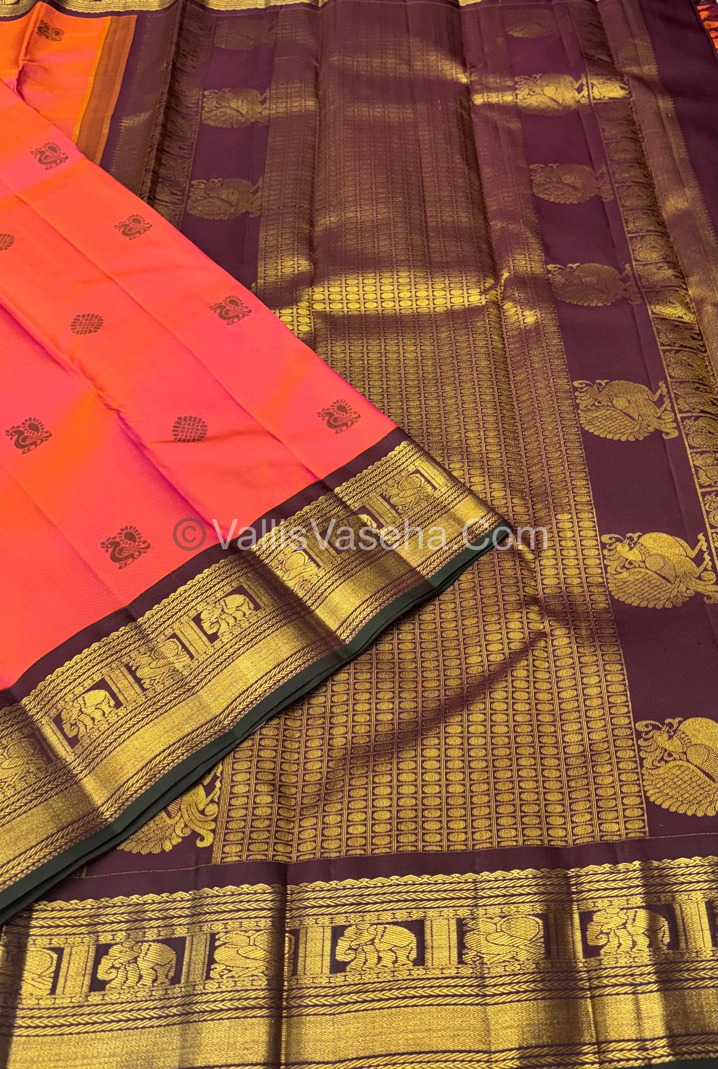 Pure Vintage Korvai Kanchipuram Silk Saree - Dual Tone Peach Gold & Wine Purplish Brown Combo - VVPS028