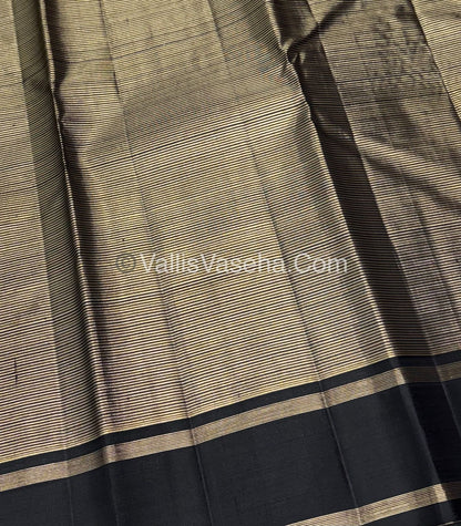 Pure Kanchipuram Silk Saree - Vaira Voosi Design - Grey With Black Shade - VVPS030