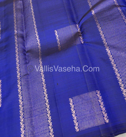 Pure Kanchipuram Silk Saree - Blue Shade - VVPS054