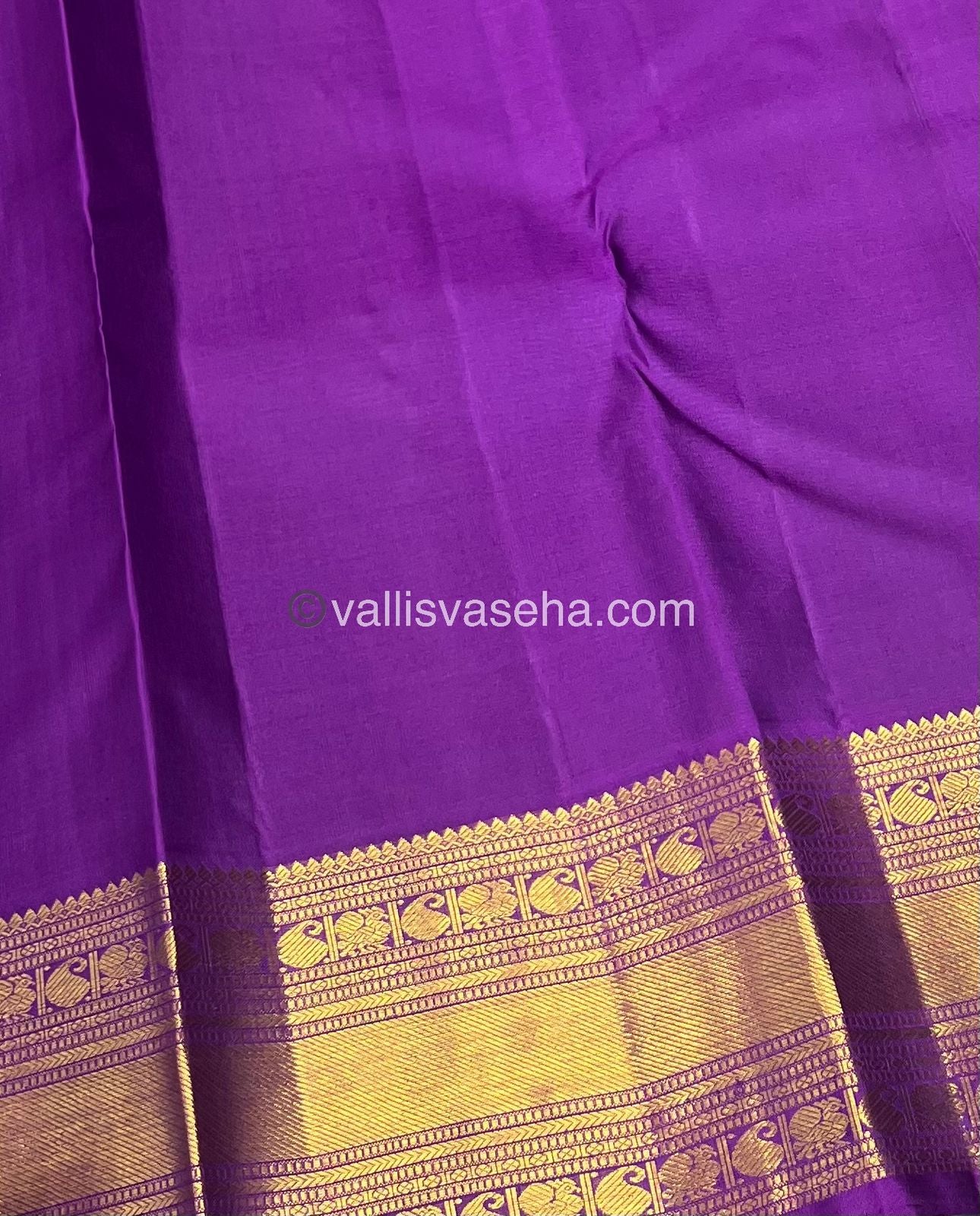 Pure Kanchipuram Silk Saree - Greenish Green & Purple Shade  - VVPS022