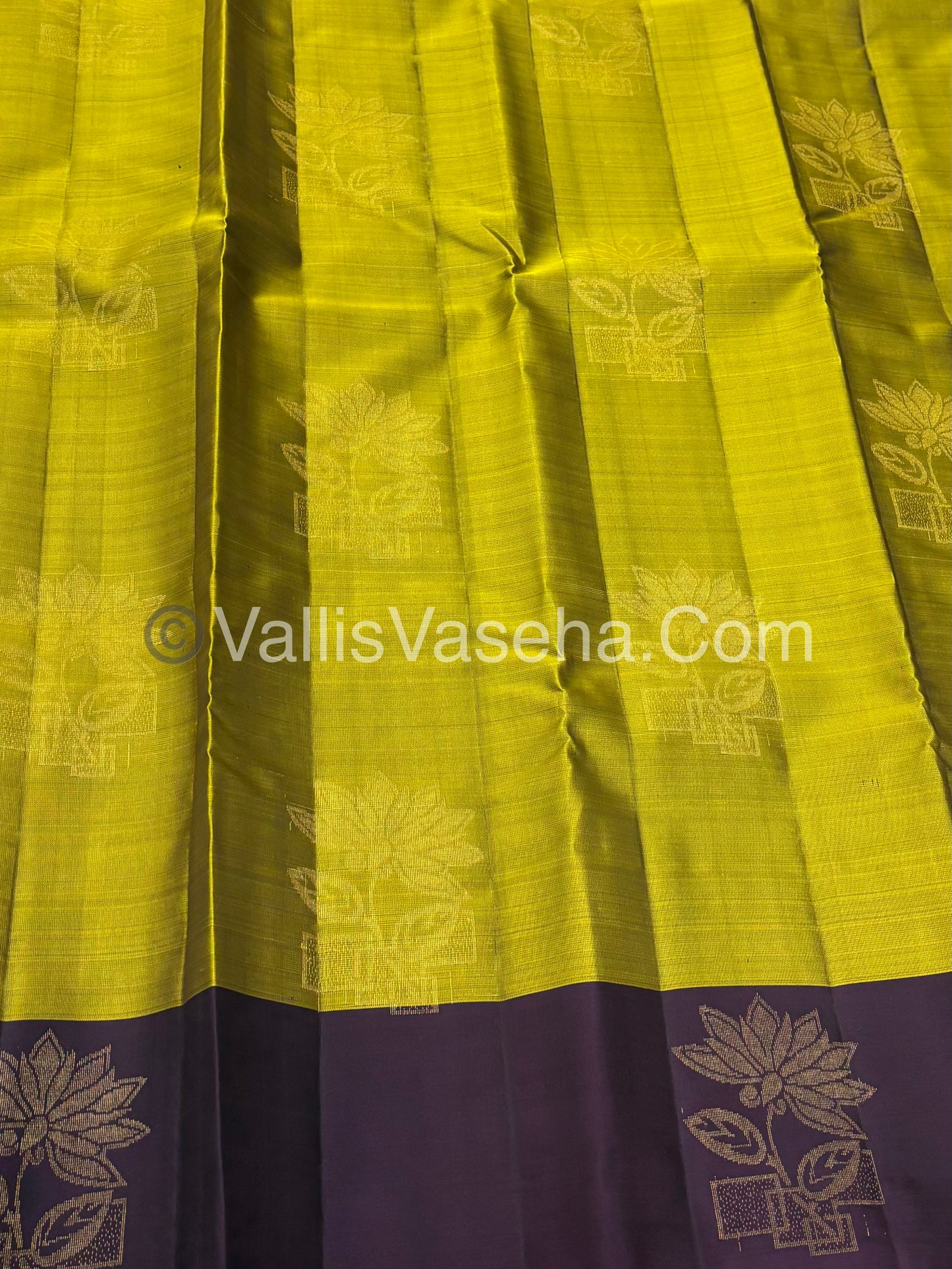 Half Mix - Pure Soft Silk Saree - VVPSS075