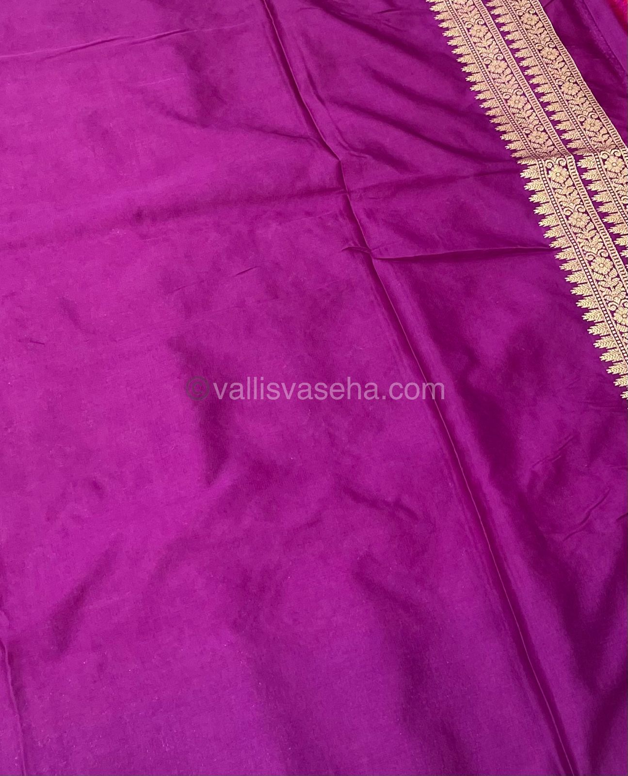 Banarasi - Premium Kathan Silk Saree - Red with Purple - VVPKS002