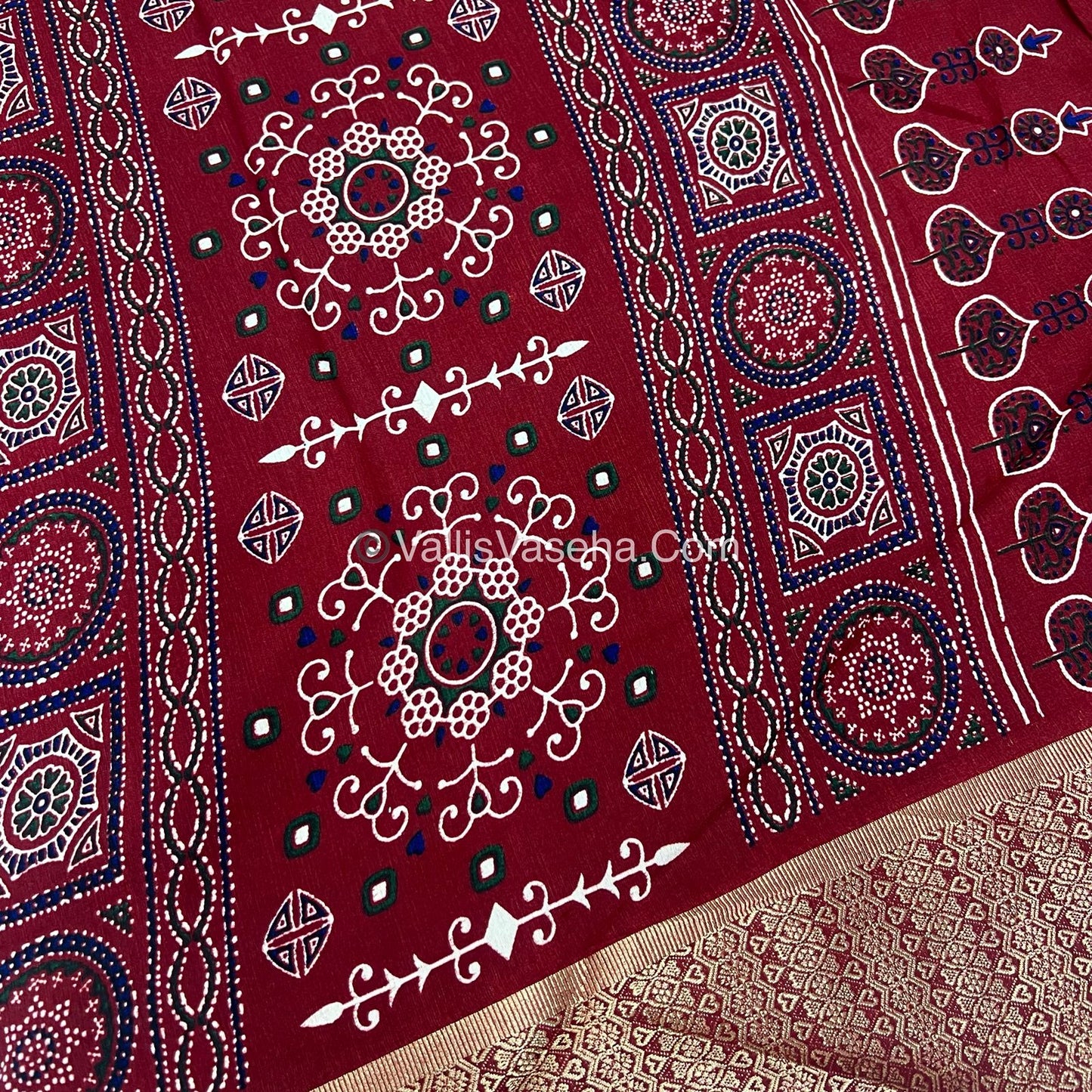 30% less - Offer Saree - Semi Dola Saree - VVDS006
