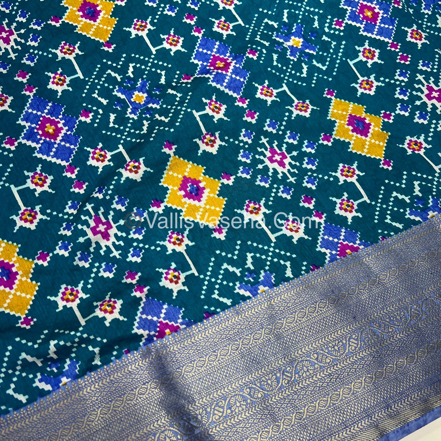 50% less - Offer Saree - Semi Banarasi Saree   - VVDS006