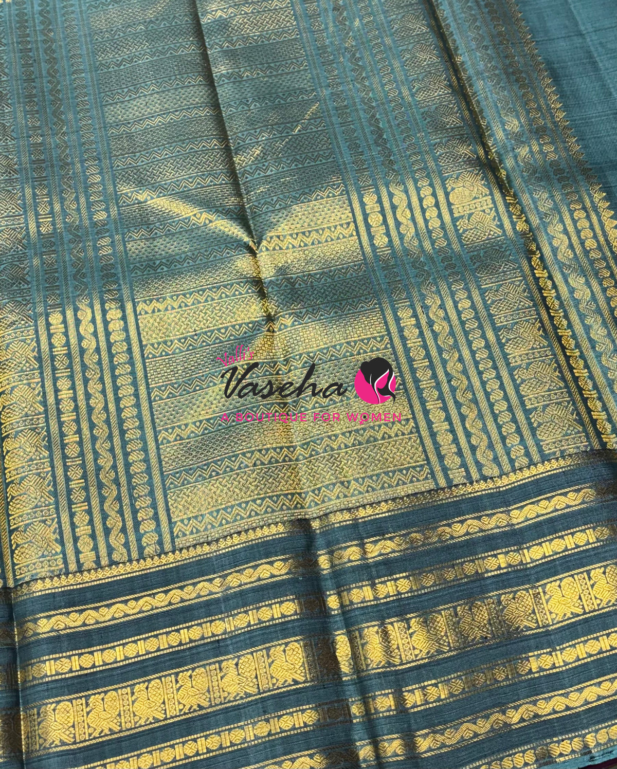 Pure Kanchipuram Silk Saree - Green With Blue - VVPS098