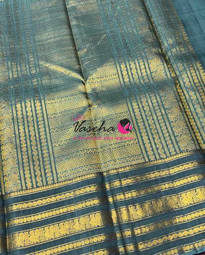Pure Kanchipuram Silk Saree - Green With Blue - VVPS098