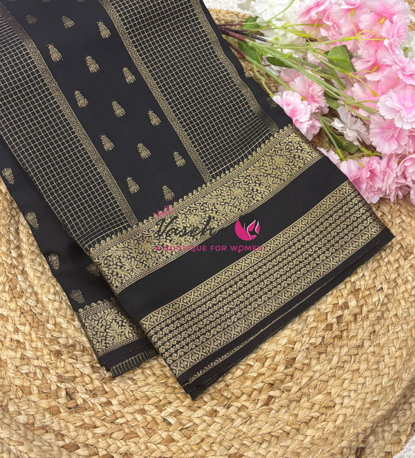 Semi Mysore Crepe Silk  - Black Shade - VVSMC004
