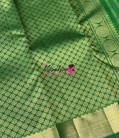 Pure Kanchipuram Silk Saree - Vairavoosi Design  - Green Shade  - VVPS087
