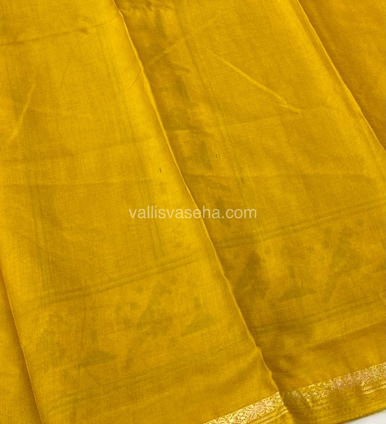 Budget Friendly Sarees - Casual Wear Sarees - Crackle Silk - VVCS001