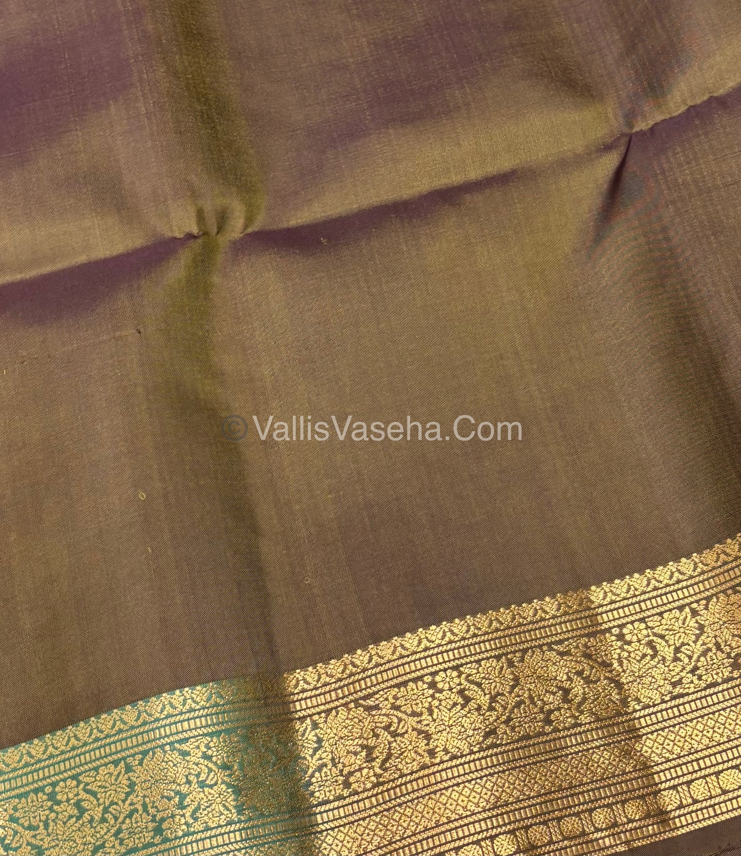 Pure Soft Silk Saree - Kanchi Border - Dual Tone Green & Dual Tone Brown Combo - VVPSS015