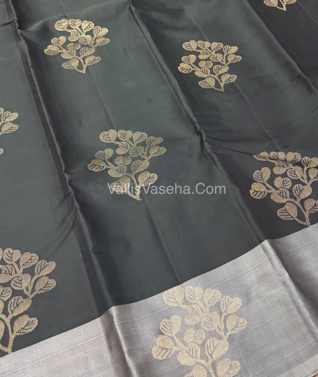Half Mix - Pure Soft Silk Saree - VVPSS054