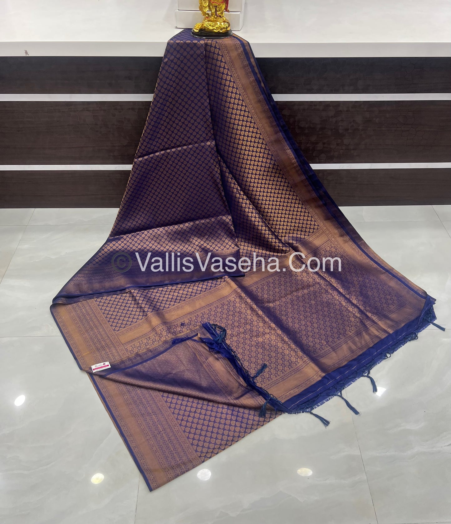 50% less - Offer Saree - Semi Soft Silk Saree   - VVDS006