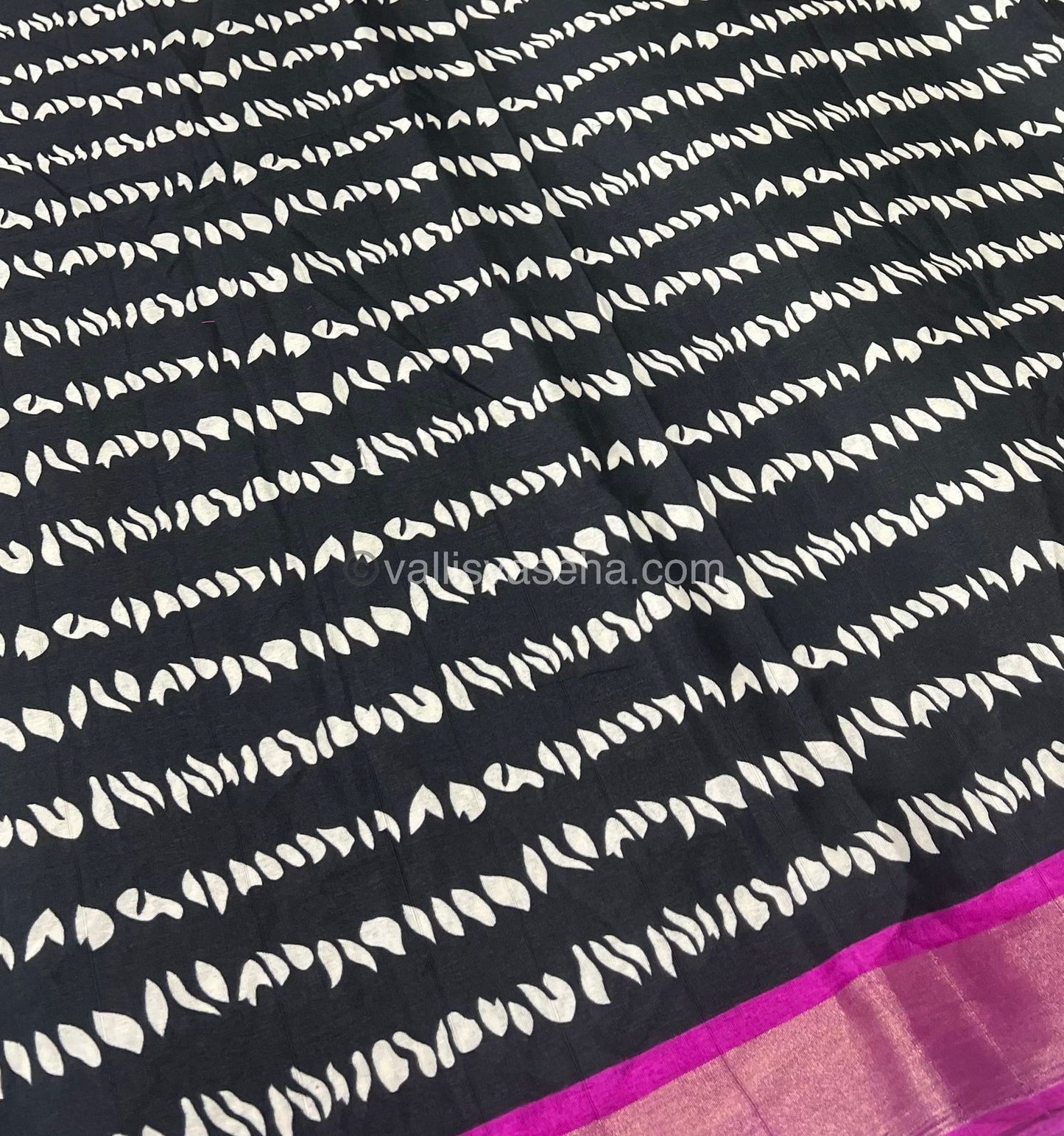 Casual Wear - Mill Print - Fancy Art Silk Tussar Saree - VVFAS002