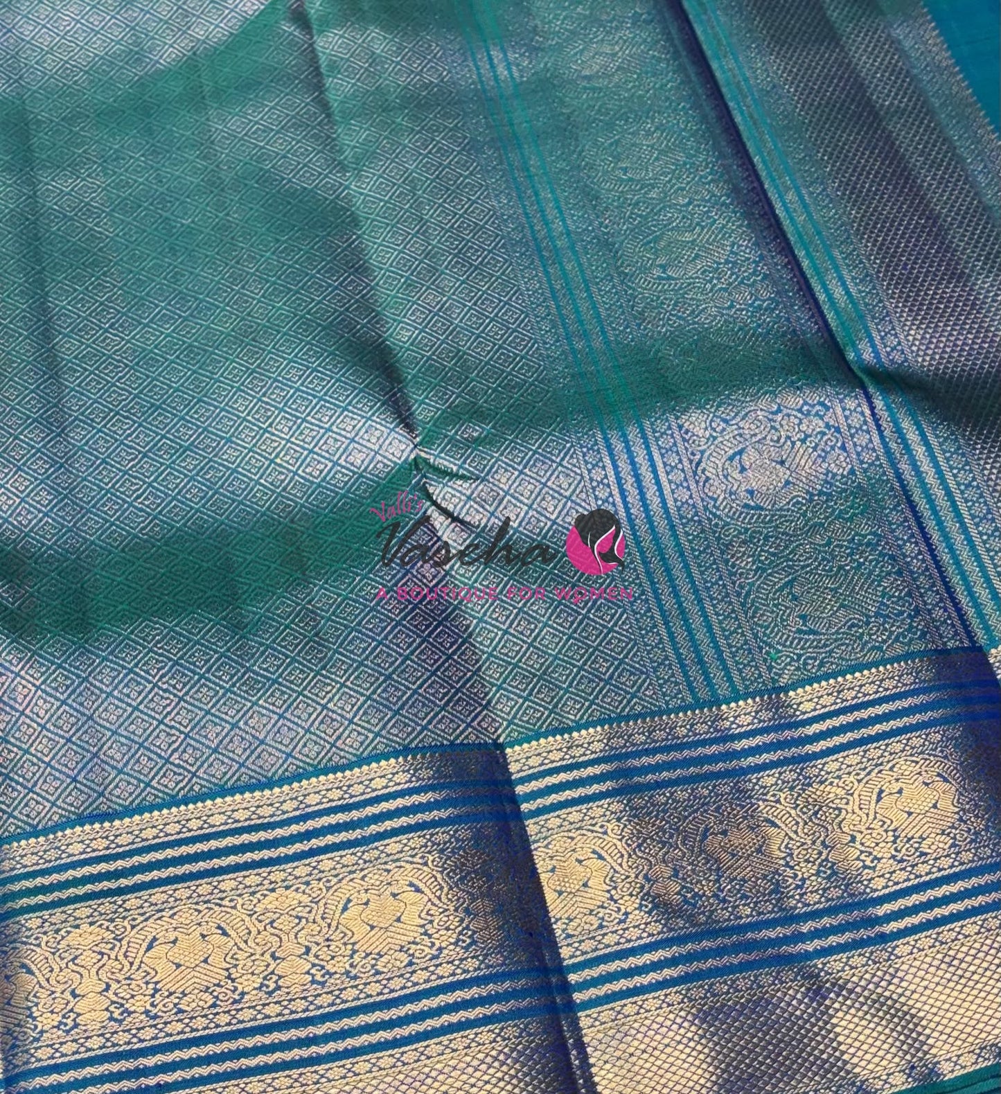Pure Vintage Korvai Kanchipuram Silk Saree - Lemon Yellowish Green & Peacock Blue Combo - VVPS048