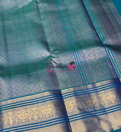 Pure Vintage Korvai Kanchipuram Silk Saree - Lemon Yellowish Green & Peacock Blue Combo - VVPS048